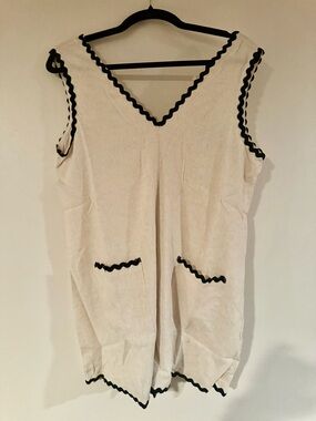 Women’s Cream Sleeveless V-Neck Linen Romper with Black Trim by eesome